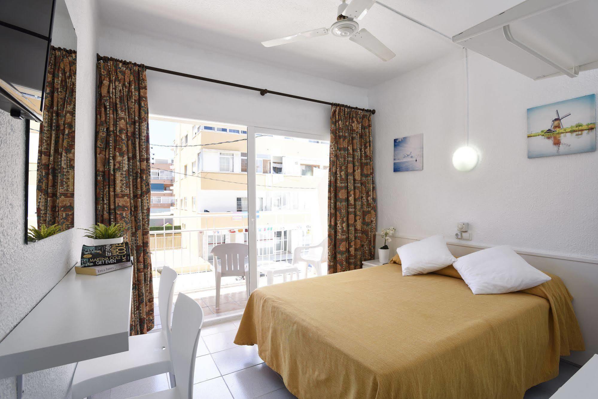 Hostel Hsr Gil (Adults Only) *